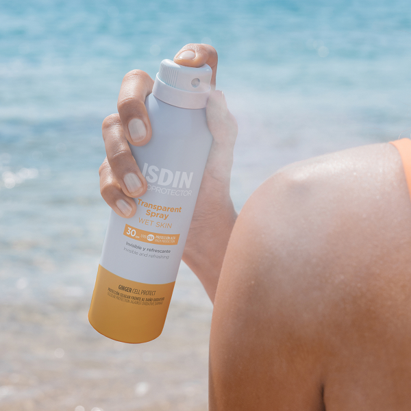 Isdin - Fotoprotector Transparent Spray Wet Skin SPF 30