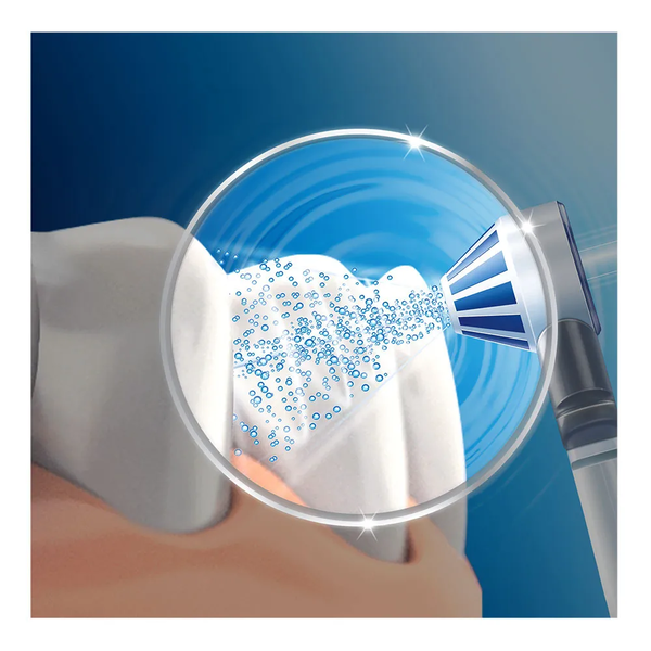 Oral B - Oral Health Center Oxyjet Cleaning System + Pro 2000 Toothbrush