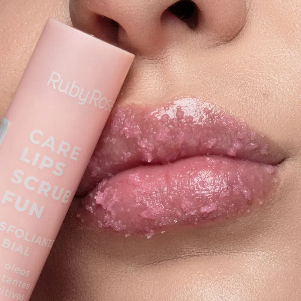 Ruby Rose - Lip Scrub Strawberry (HB-8526)